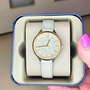 NWT**Fossil Grey numeral watch